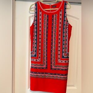 Vince Camuto red sheath sleeveless geometric pattern dress
